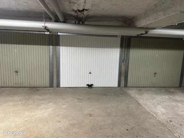 Stockage Vente Éragny   19900€
