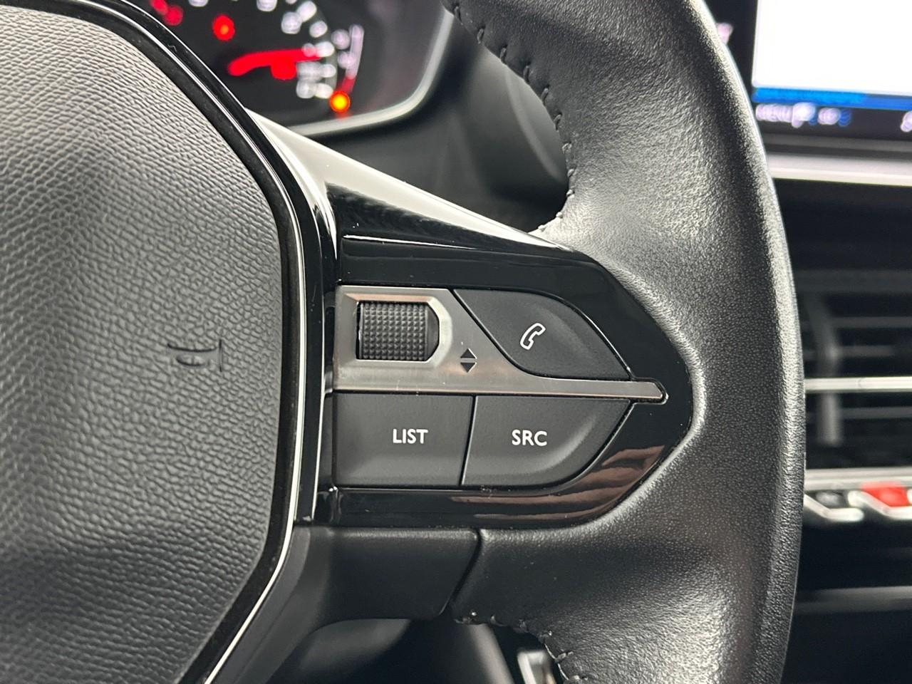 Peugeot 2008 puretech 100 s&s bvm6 style — photo 19