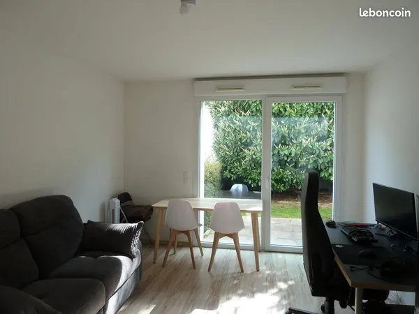 STUDIO 27 m2 - 1er étage