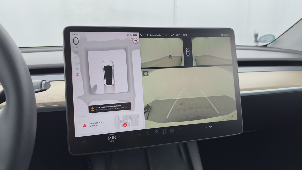 Tesla MODEL Y Standard RWD — photo 19