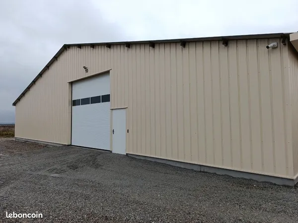 Local d’activité et entrepôt Vente Alixan 100€