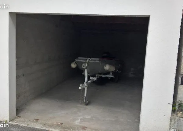 Garage à louer