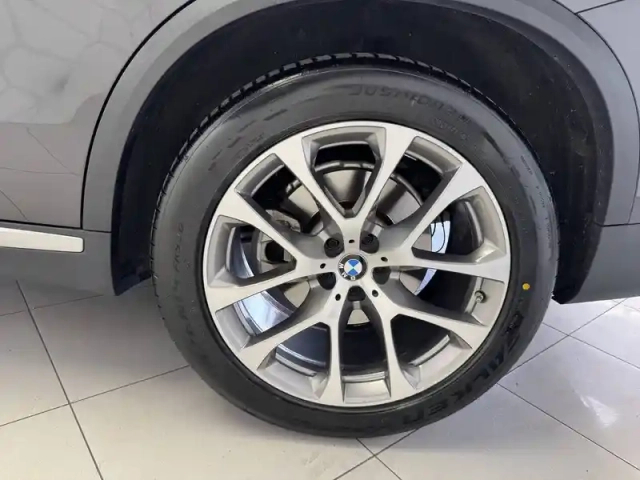 Bmw X5 xdrive45e 394 ch bva8 — photo 10