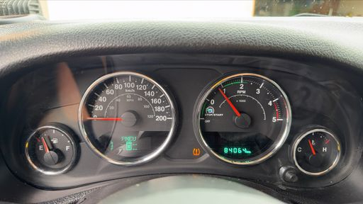Jeep Wrangler 2.8 CRD 200 4WD - Sahara – 2015 – 84064 km – Diesel – Boîte Manuelle — photo 38