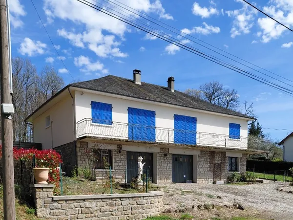 MAISON FAMILIALE