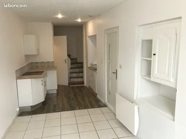 Maison de ville T2 - 34 m² - Centre de Saint-Maixent-l'École - 38 000