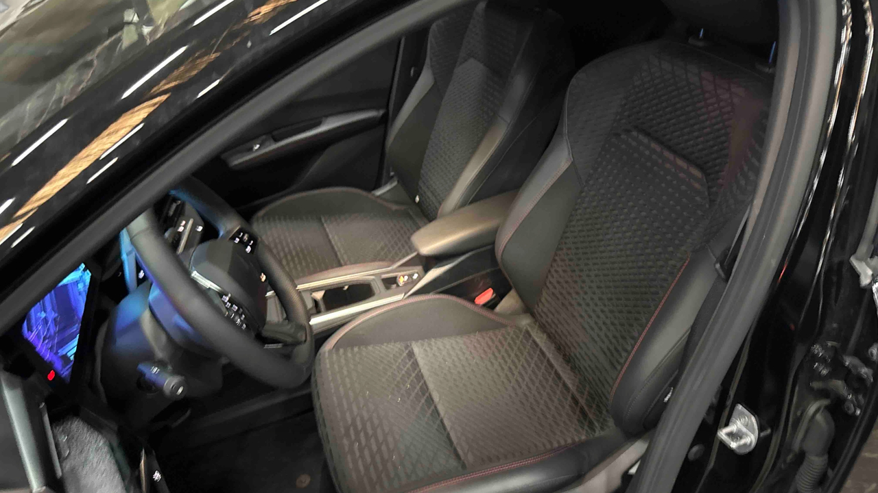 Renault Clio E-Tech full hybrid 160 ch — photo 11