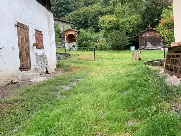 Feme savoyarde a renover a passy le fayet