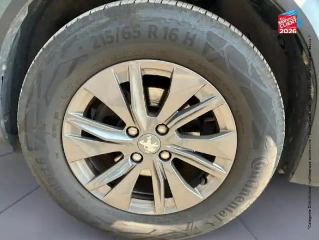 Peugeot 2008 1.2 puretech 100ch s&amp;s style — photo 10