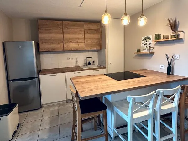 T2 meublé 41m² balcon + parking - Le Haillan - Libre 1er décembre