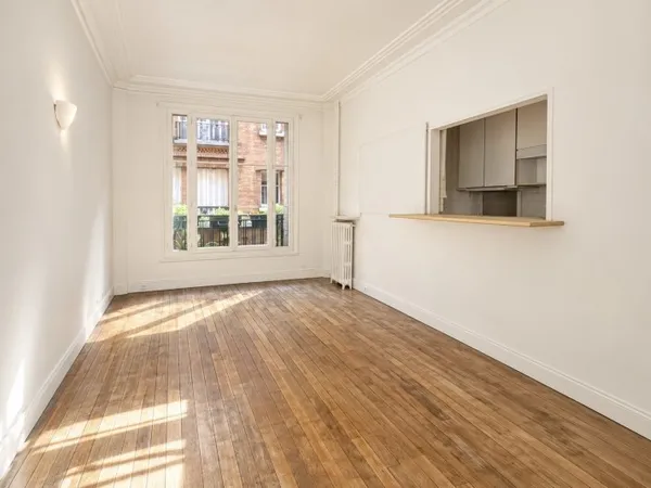 Vends appartement 2 pièces quartier Batignolles