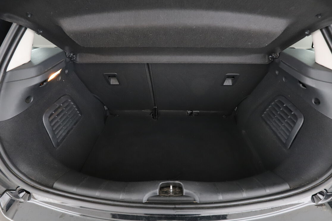 Citroen C3 1.2 PureTech — photo 16