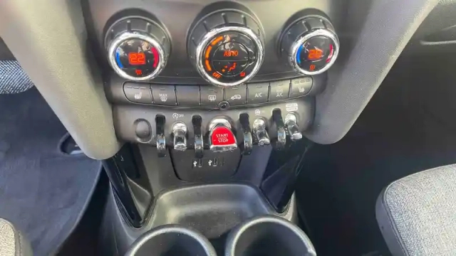 Mini Mini hatch 5 portes cooper 136 ch bva7 — photo 9