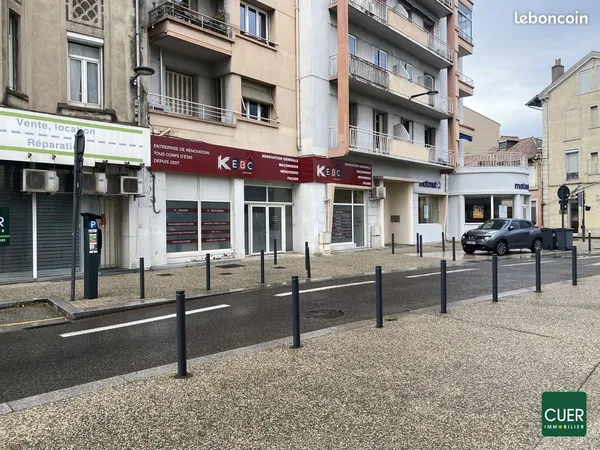 Local 107 m² VALENCE