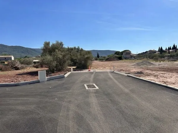 Terrain 426 m²