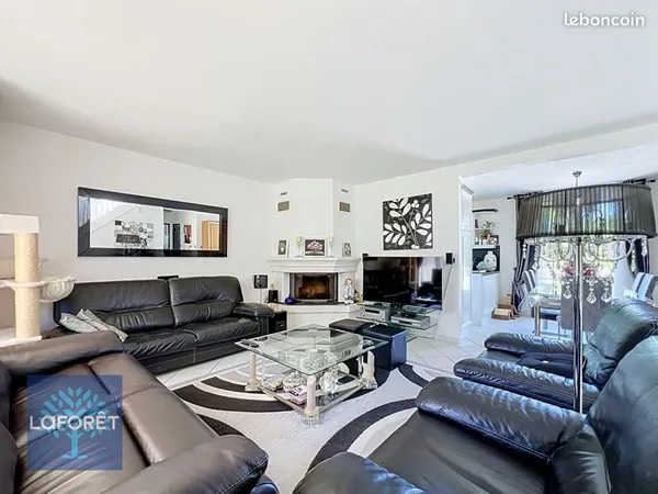 Maison 8 pièces 135 m²
