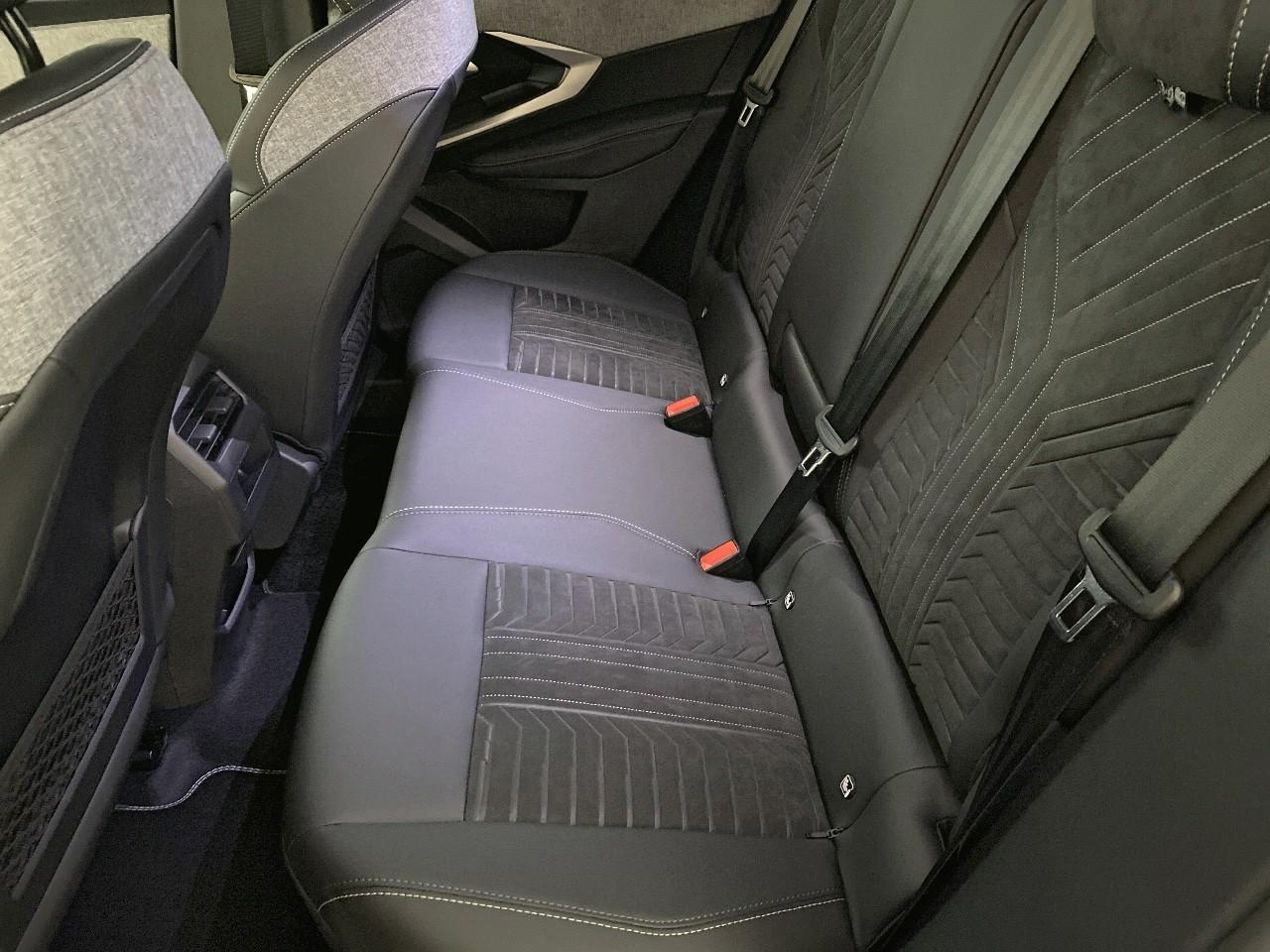 Peugeot 3008 hybrid 145 e-dcs6 gt — photo 10