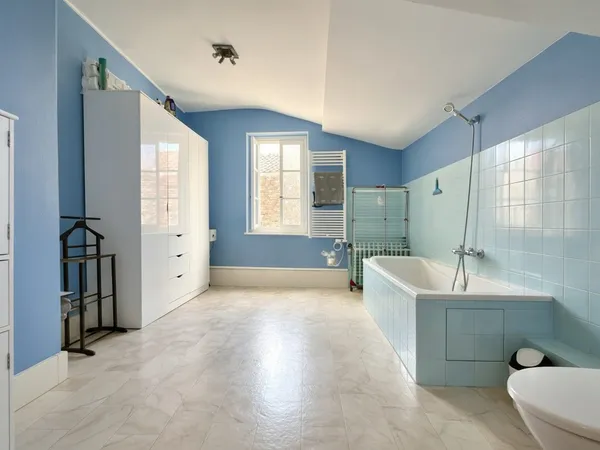Maison de caractère 210 m² avec jardin  Centre historique d