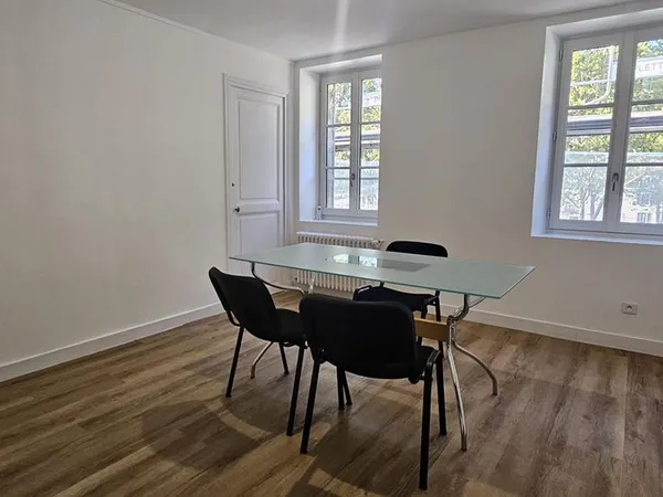 Bureau 15 m² - Orléans centre