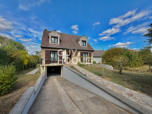 Maison individuel avec très grand terrain !