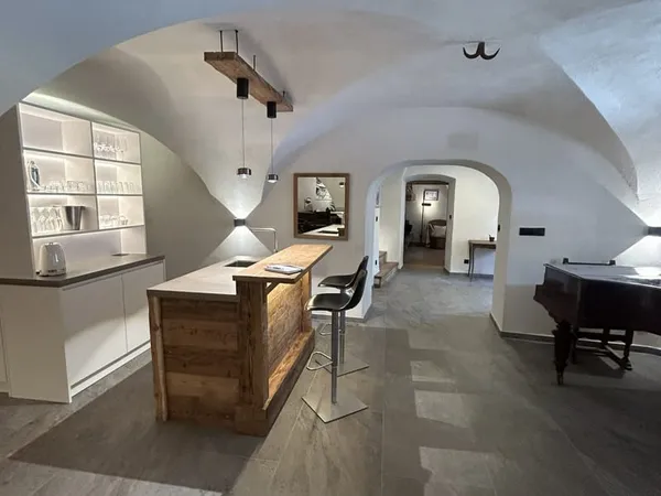 Maison 10 pièces 550 m²