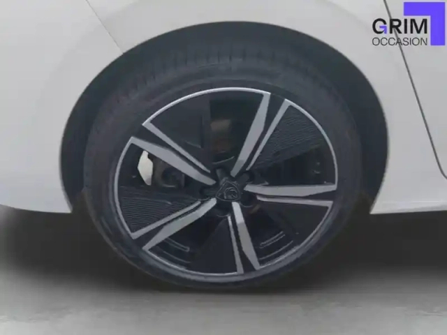 Peugeot 308 phev 180 e-eat8 — photo 15