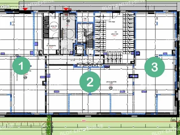 Local commercial 136 m²