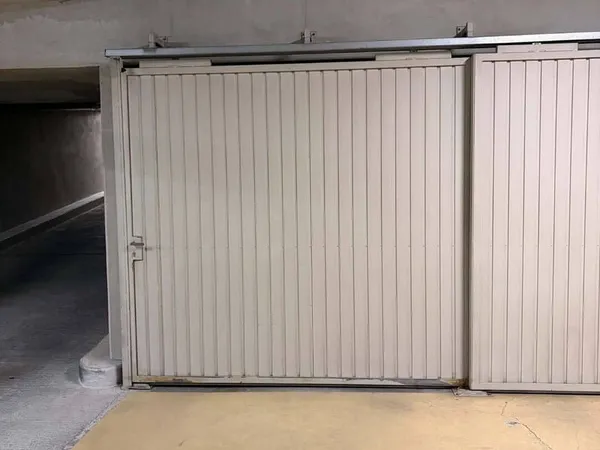 Parking 12 m²