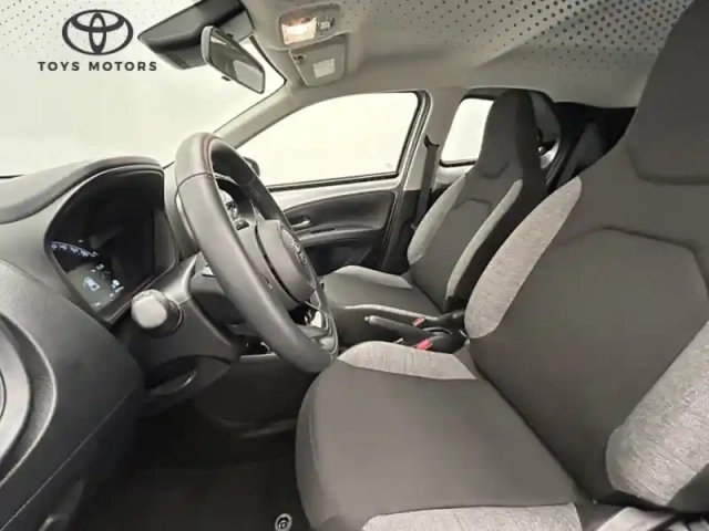 Toyota Aygo 1.0 vvt-i 72 dynamic — photo 9
