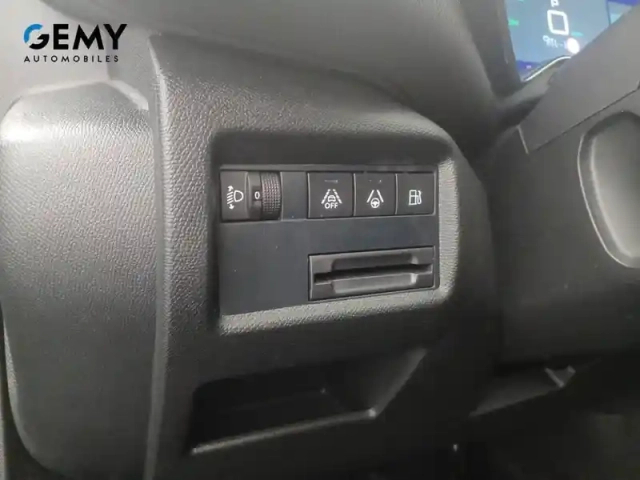 Citroën C5 Aircross hybride rechargeable 225 e-eat8 — photo 18