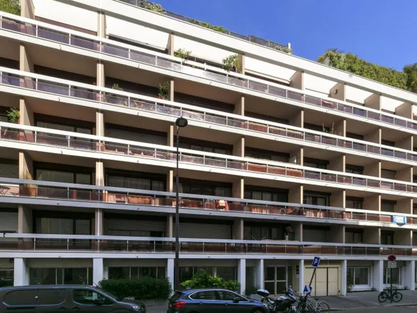 Bureaux 600 m²
