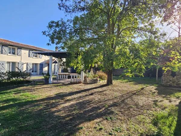 Maison 6 pièces 205 m²