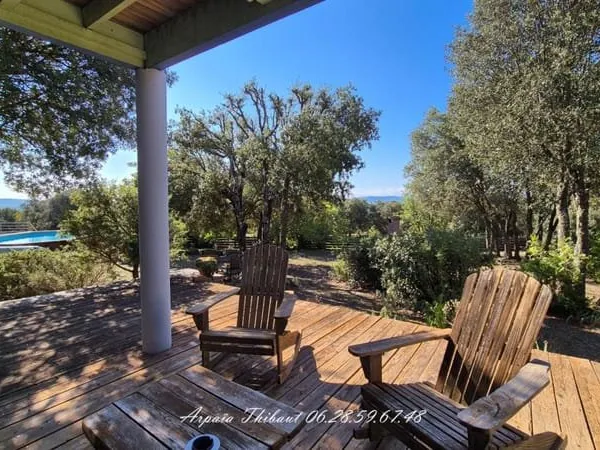 Maison d'architecte en ossature bois 140 m² habitables -Terrain 2 318 m² - Ginasservis (83560)