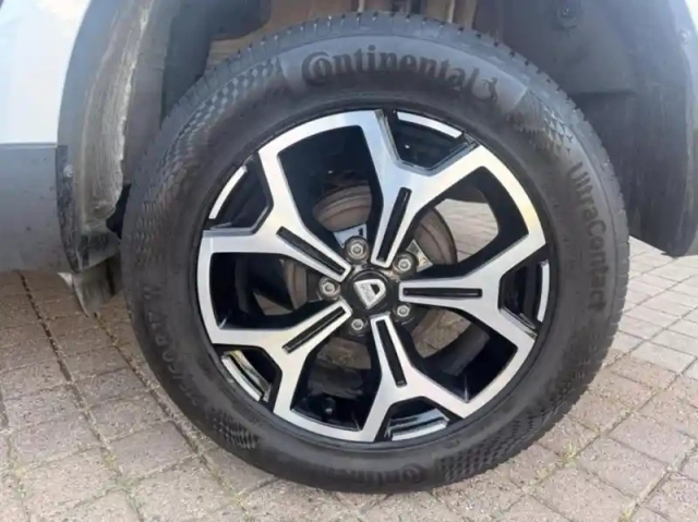 Dacia Duster 1.5 blue dci 115ch prestige 4x2 e6u — photo 8