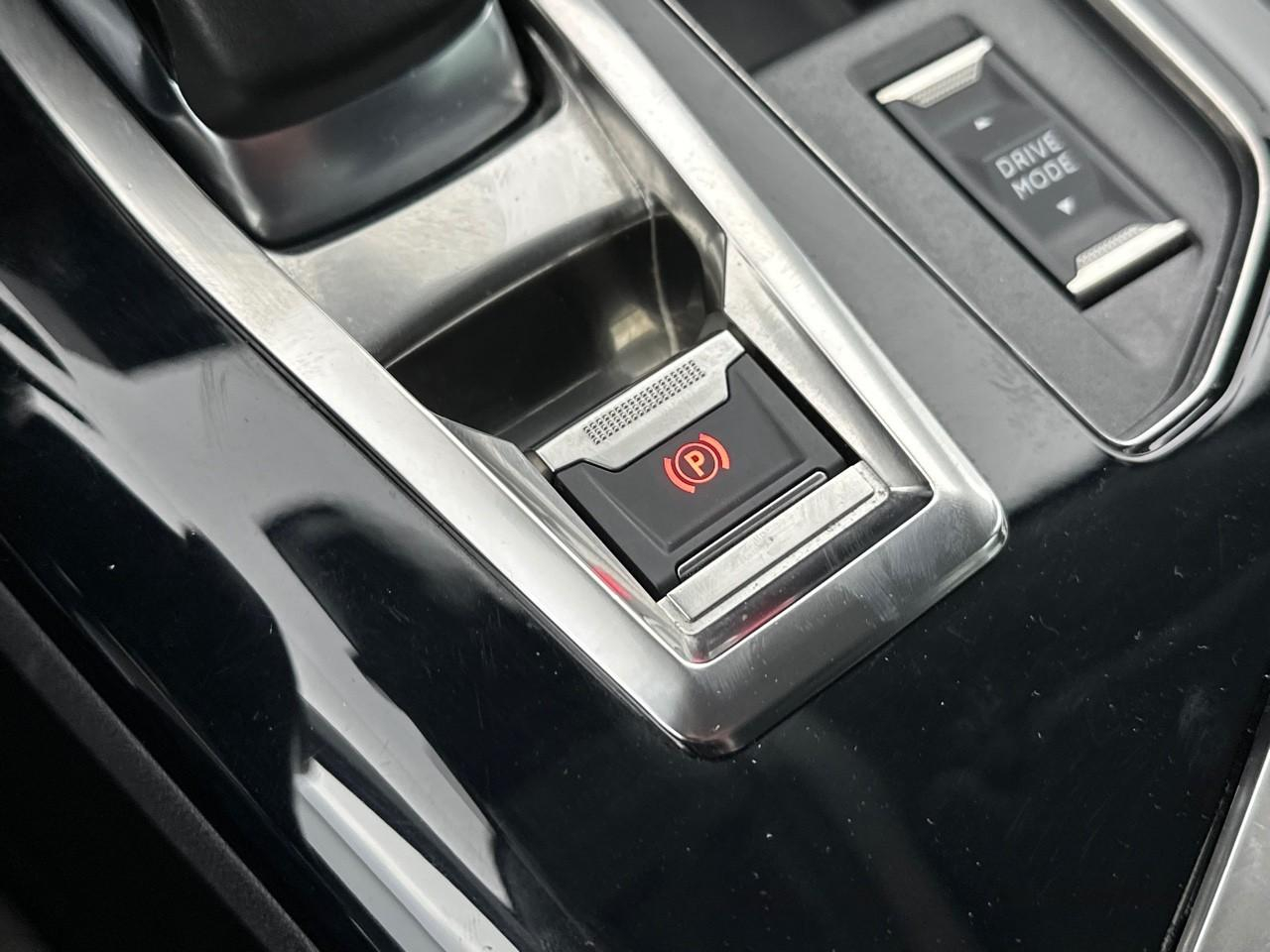 Peugeot 3008 hybrid 225 e-eat8 allure pack — photo 30