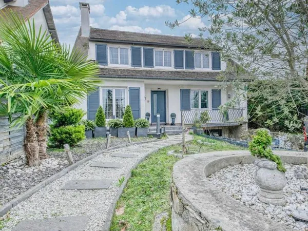 Maison 7 pièces 160 m²