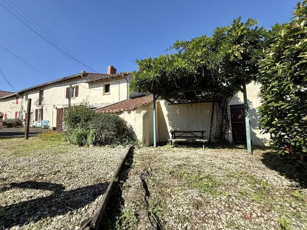Deux maisons de campagne