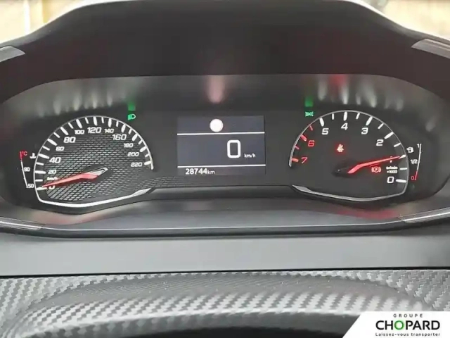 Peugeot 208 puretech 75 s&amp;s bvm5 — photo 17