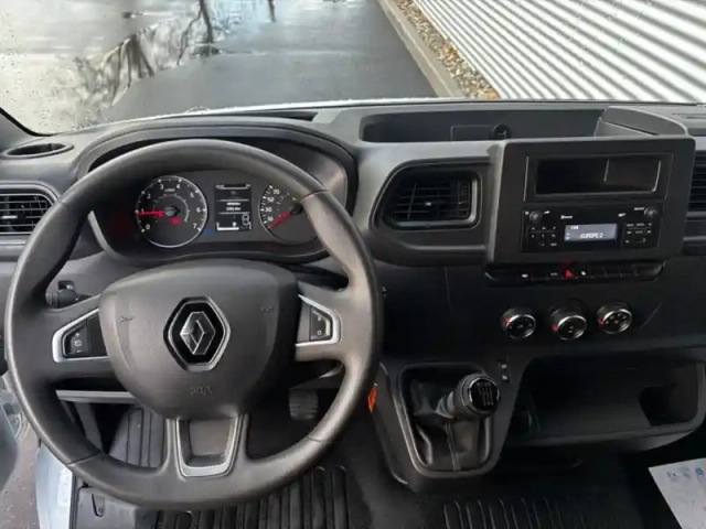Renault Master 2.3l 135ch f3500 l1h2 confort — photo 11