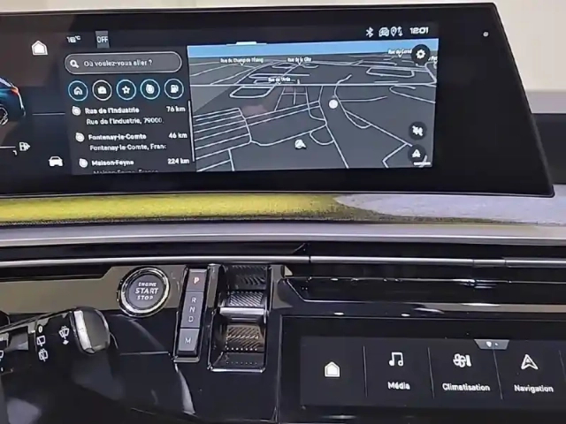 Peugeot 5008 hybrid 136 e-dcs6 — photo 19