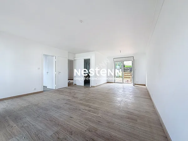 Maison - 6 pièces - 108 m² - Rénovée - KERFEUNTEUN