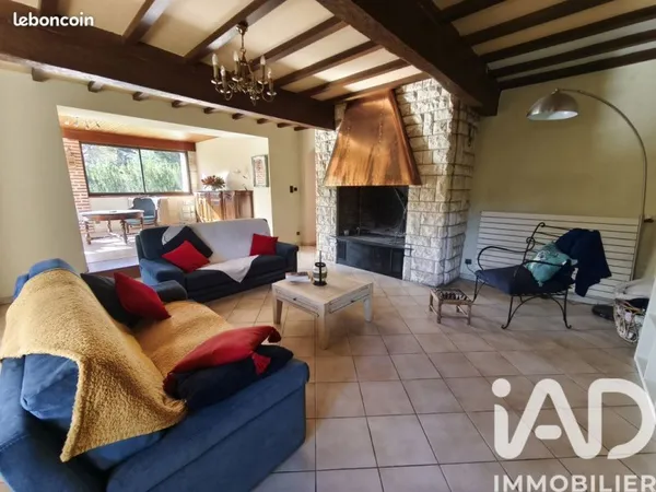 Maison 7 pièces 182 m²