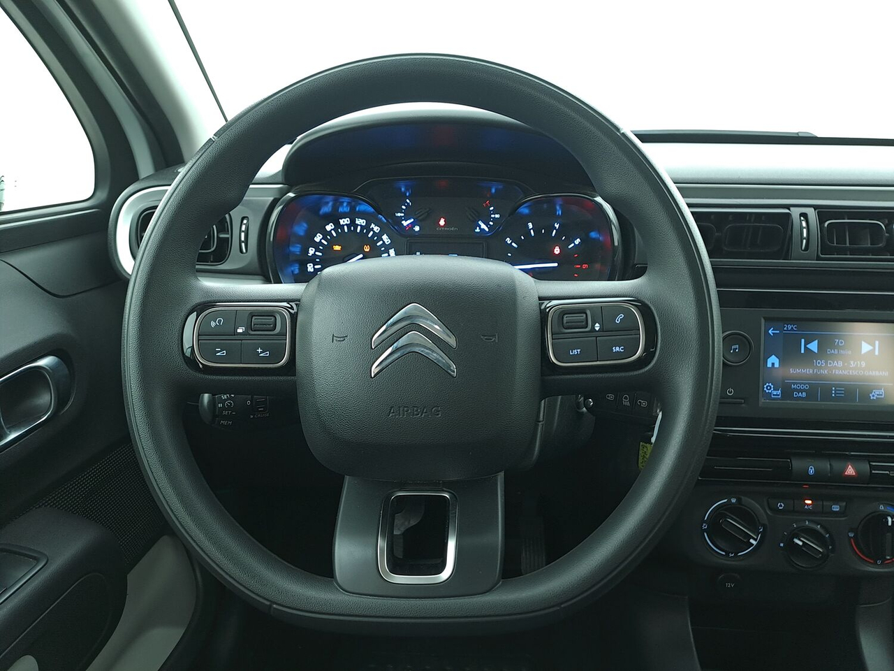 Citroën C3 — photo 10