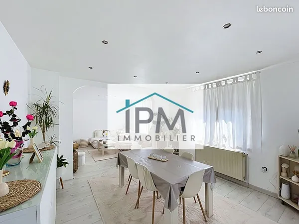 Maison 6 pièces 121 m²
