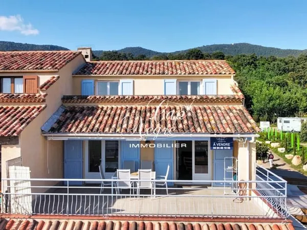 Appartement T3 duplex vue mer à vendre Le Lavandou Cavalière - Face à la plage