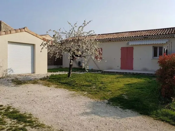 Maison de plain-pied 5 pièces 90 m²