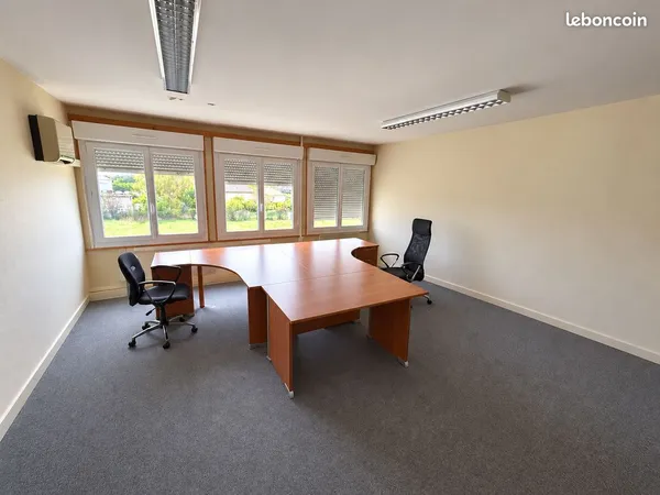 Location 1 bureau de 18m2 à 86300 Chauvigny