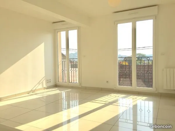 Epernay coteaux ouest beau F2