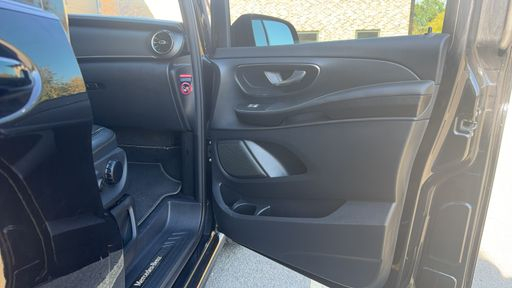 Mercedes Classe V Long 250 CDI 190  9G-Tronic - Avantgarde – 2021 – 100850 km – Diesel – Boîte Automatique — photo 57
