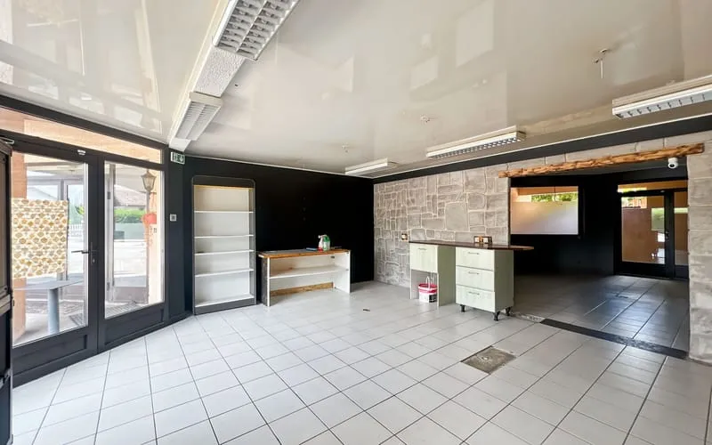 Photo 3